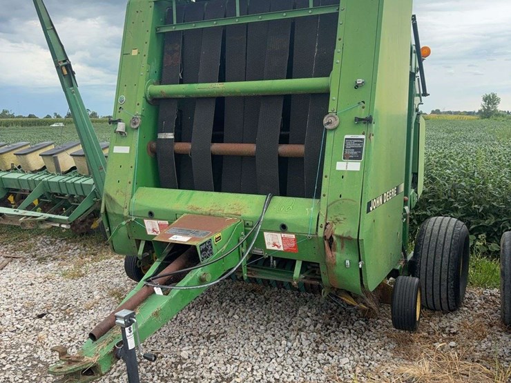 2025-john-deere-535-image-1