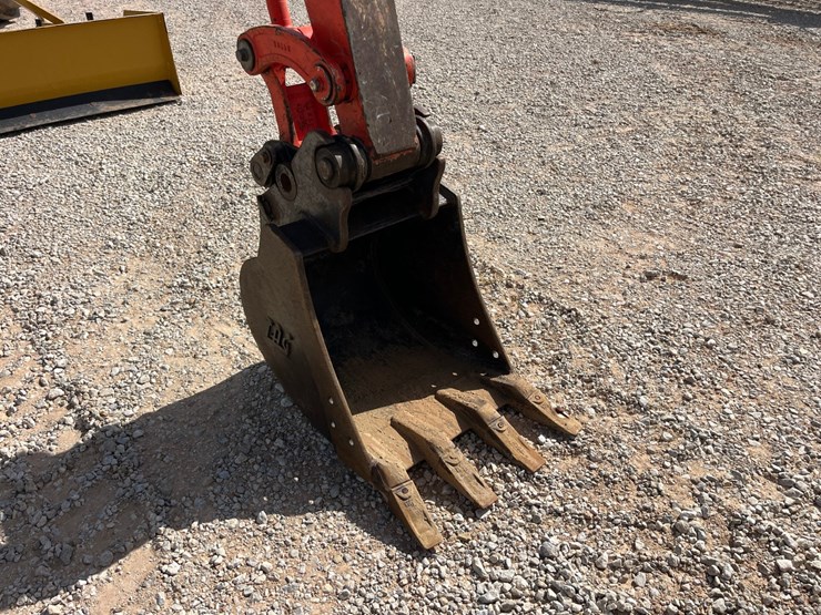 2021-kubota-kx71-3-image-3