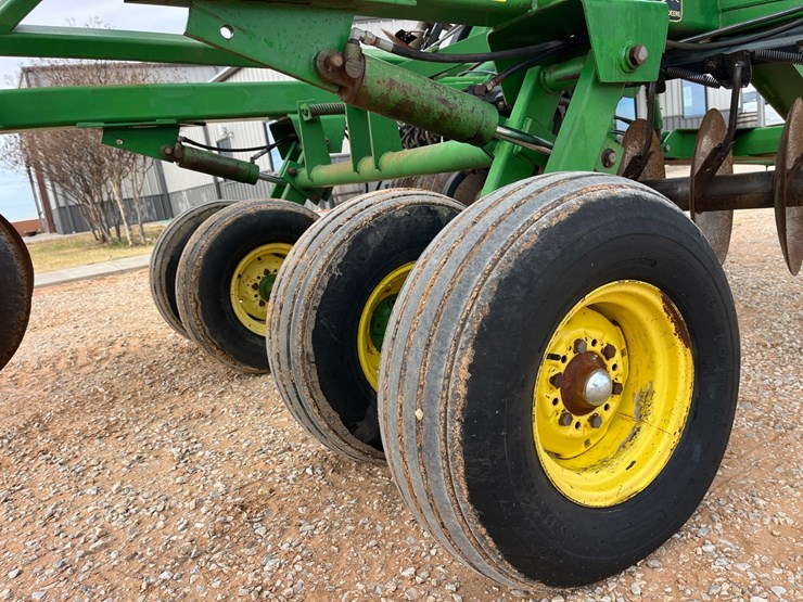1990-john-deere-630-image-6