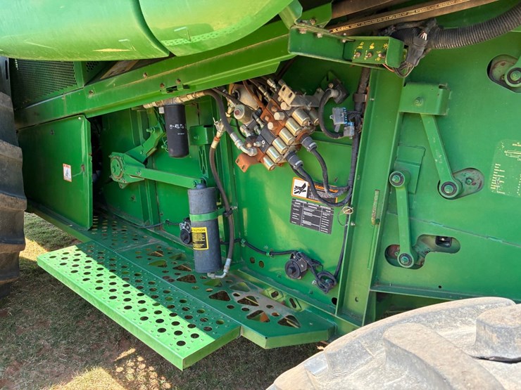 2000-john-deere-9650-sts-image-8