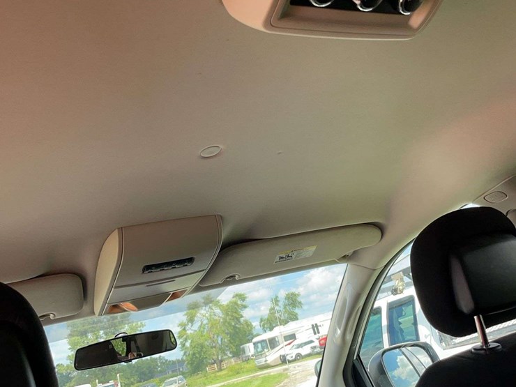 2014-dodge-grand-caravan-image-12