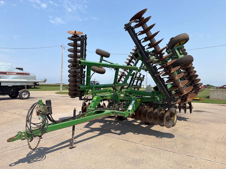 john-deere-637-image-1
