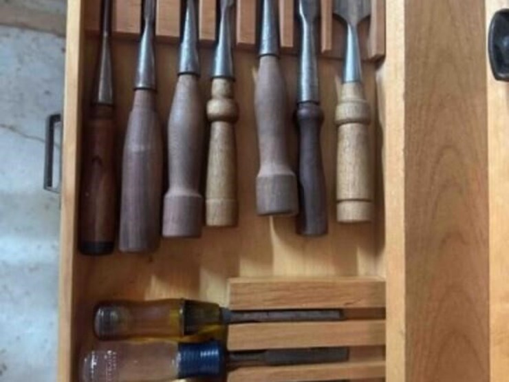 custom-made-wood-&-tool-cabinet-image-5