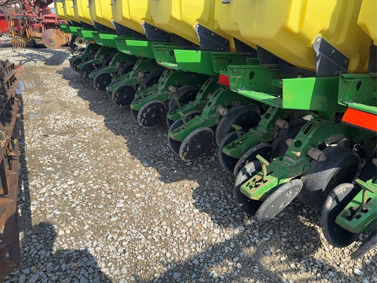 2003-john-deere-1780-image-9