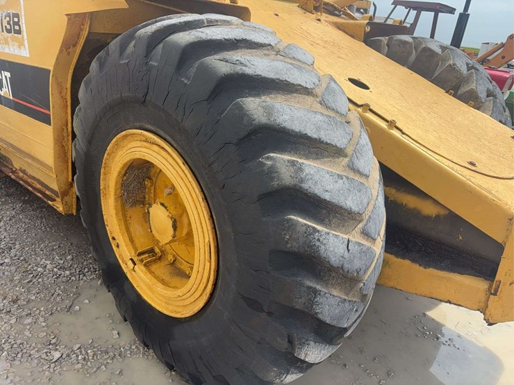 caterpillar-613b-image-9