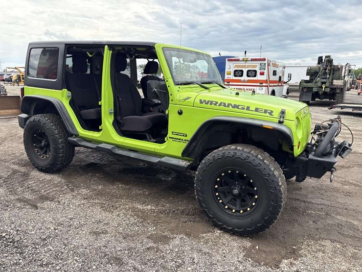 2013-jeep-wrangler-image-6