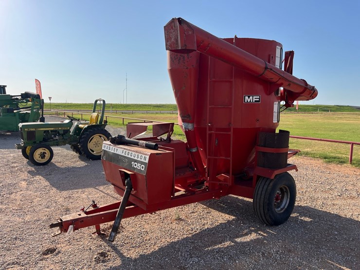massey-ferguson-1050-image-1