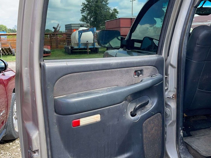 2002-gmc-sierra-3500-image-15