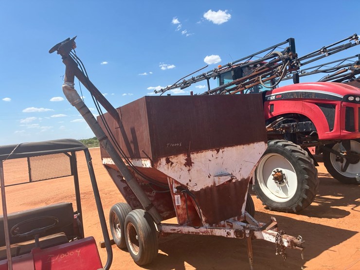 #t10005-•-grain-buggy-image-2
