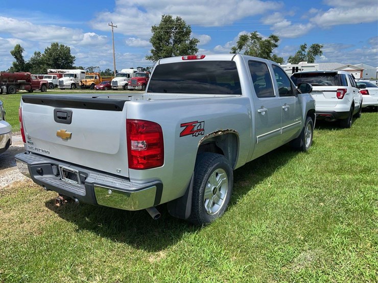 2012-chevrolet-silverado-1500-image-3