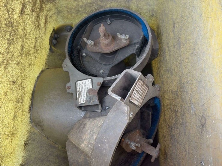 john-deere-7000-image-10
