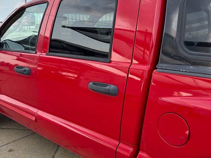 2008-dodge-dakota-image-9