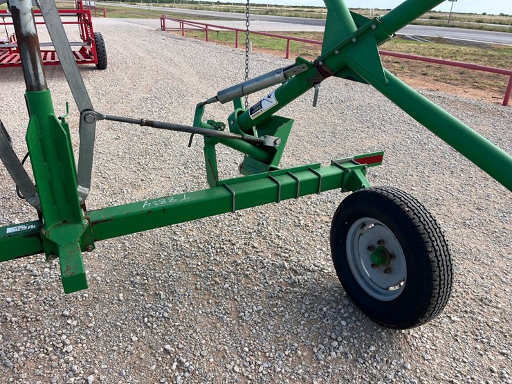 #t8834-•-frontier-12-wheel-rake-image-10
