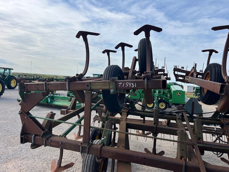 1988-john-deere-610-image-4