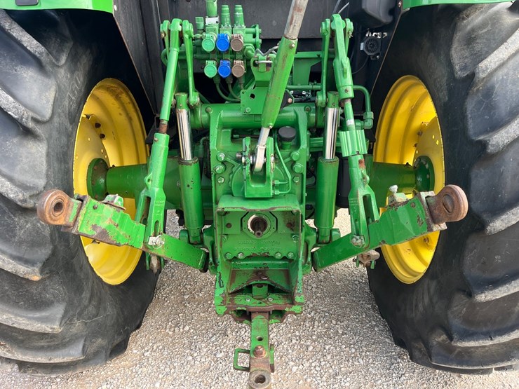 2017-john-deere-6120e-image-14