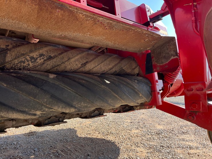 2010-new-holland-h7450-image-13
