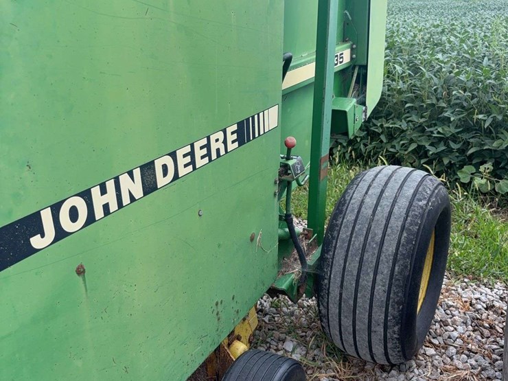 2025-john-deere-535-image-9