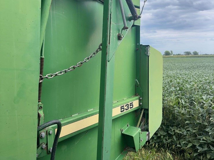 2025-john-deere-535-image-10