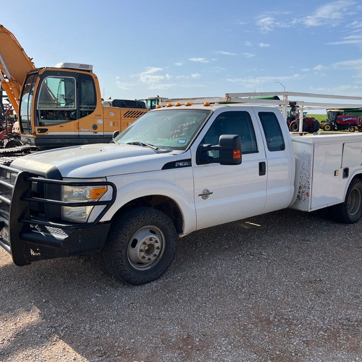 2012 FORD F350