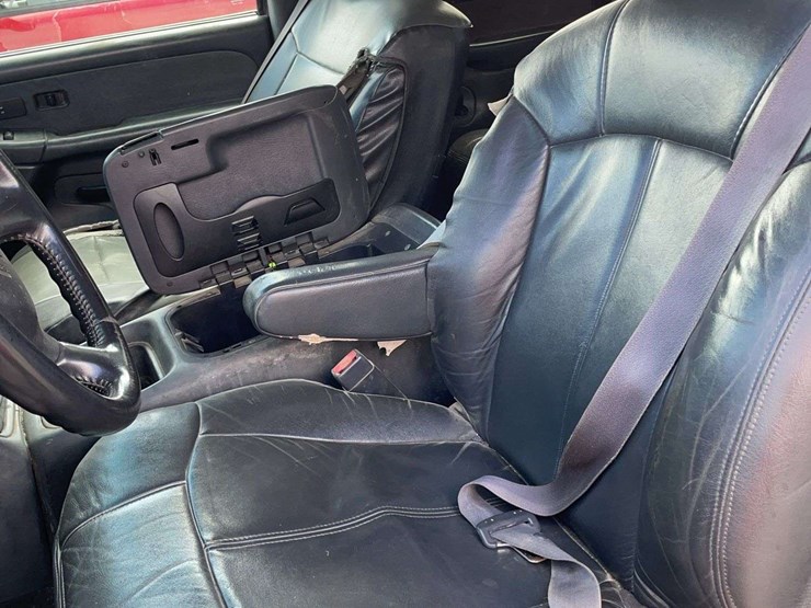 2002-gmc-sierra-3500-image-8