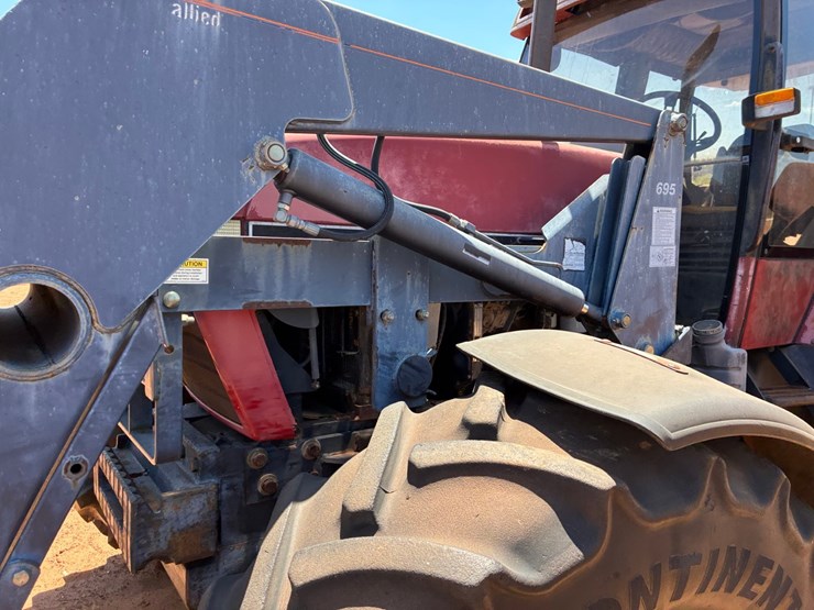 case-ih-5140-image-9