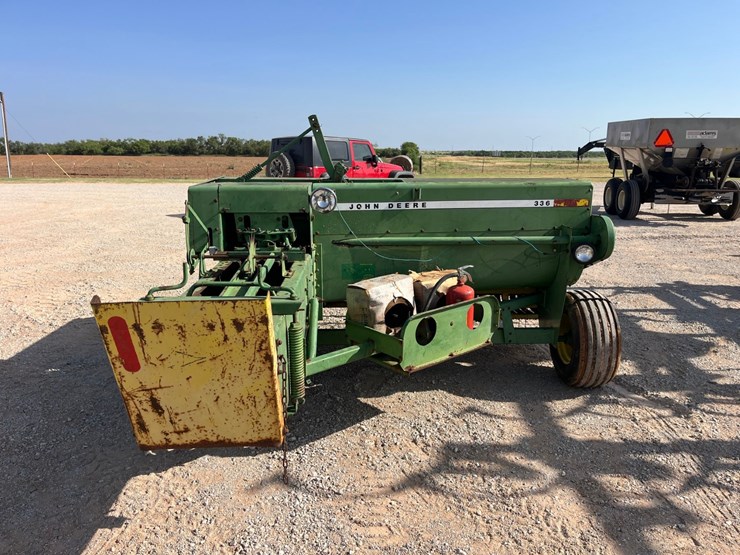 john-deere-336-image-6