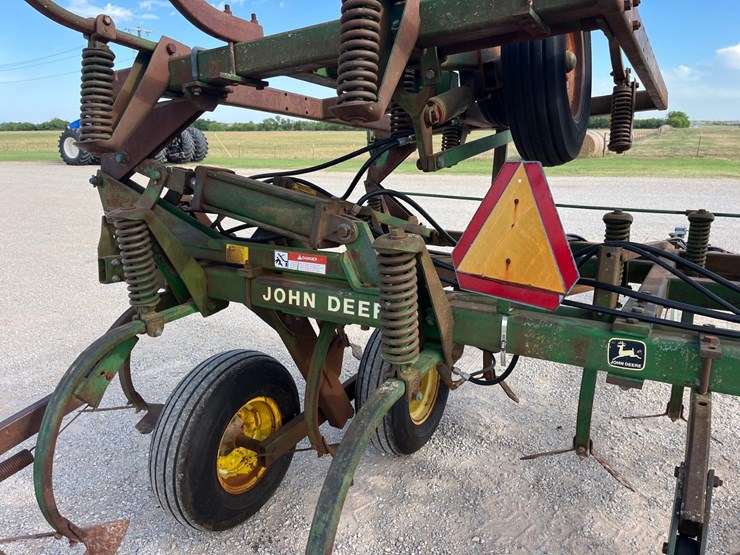 1988-john-deere-610-image-13