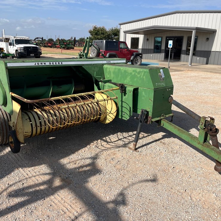 JOHN DEERE 336