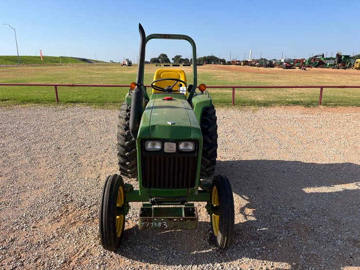 1985-john-deere-750-image-2