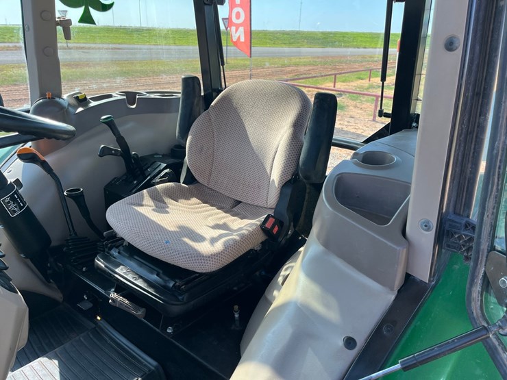 2019-john-deere-5075e-image-16