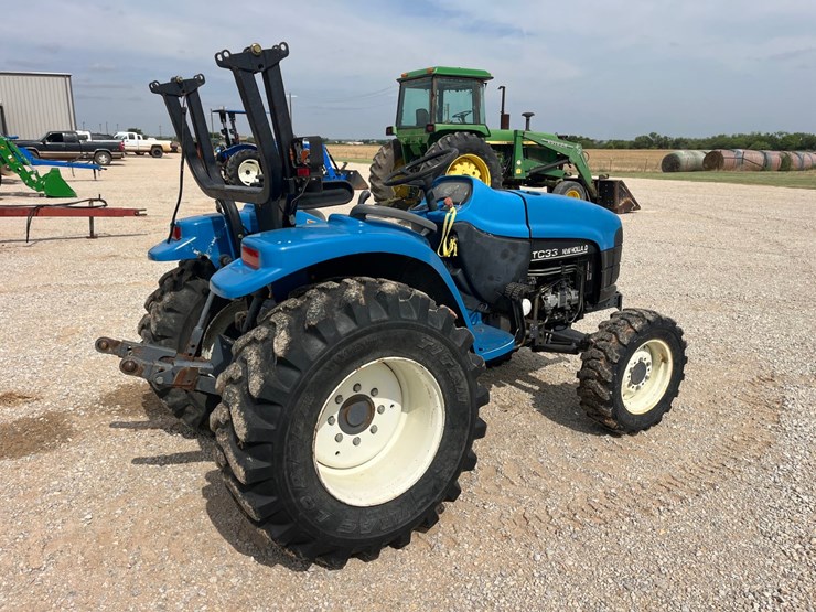 new-holland-tc33-image-5