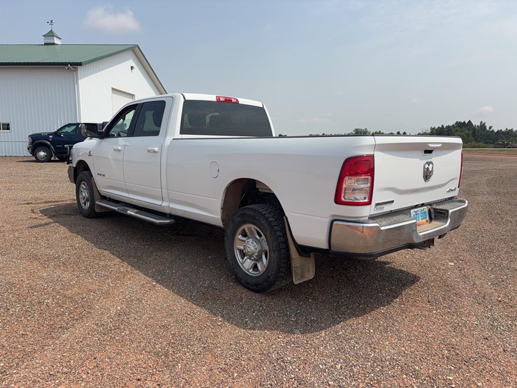 2020-dodge-3500hd-image-8