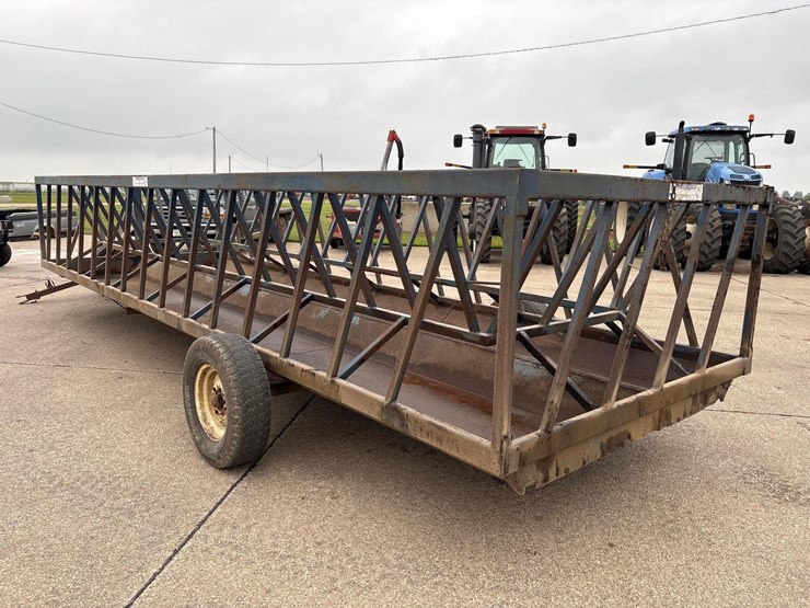 oldenkamp-mfg.-portable-hay-feeder-image-4
