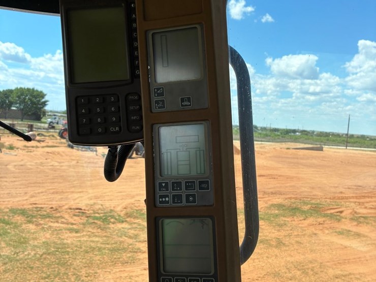2000-john-deere-9650-sts-image-16