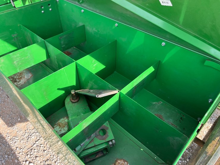 2013-john-deere-348-image-5