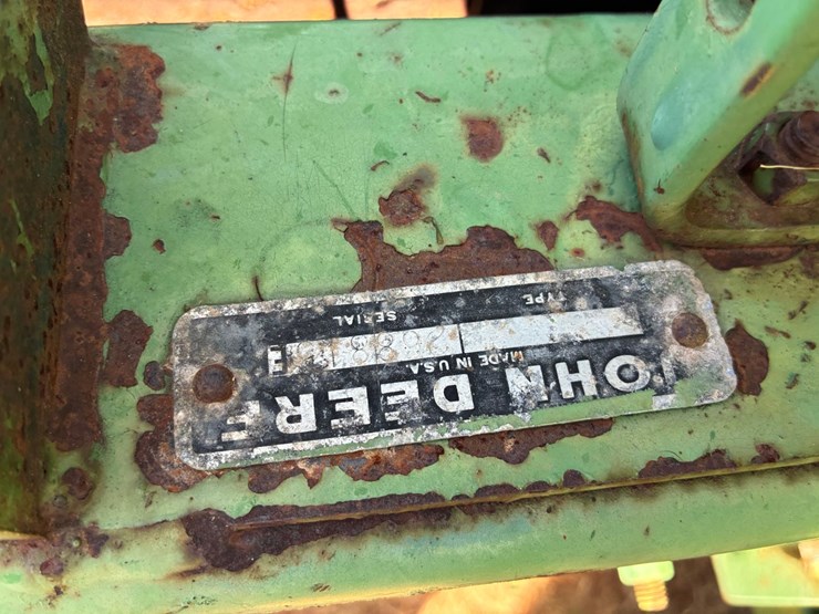 john-deere-336-image-9