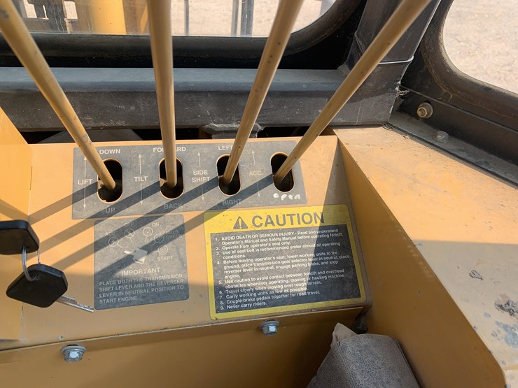 hp-8500-harlow-fork-lift-image-30
