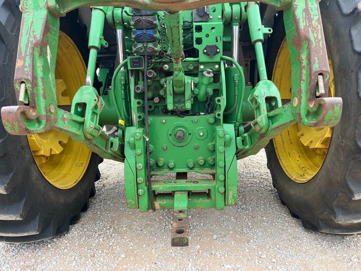 2012-john-deere-7200r-image-11