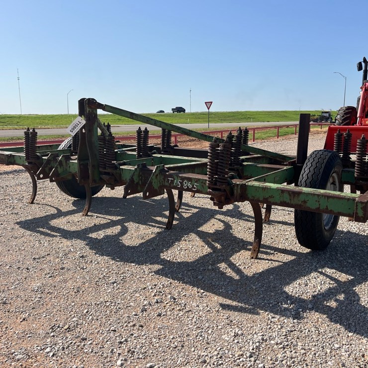 JOHN DEERE 100