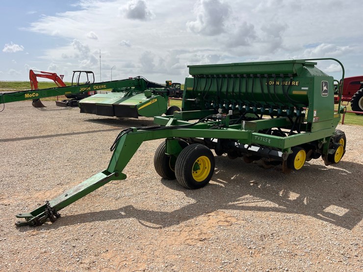 1998-john-deere-1560-image-1