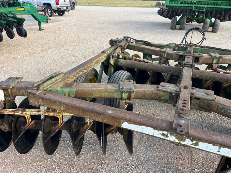 john-deere-1630-image-10