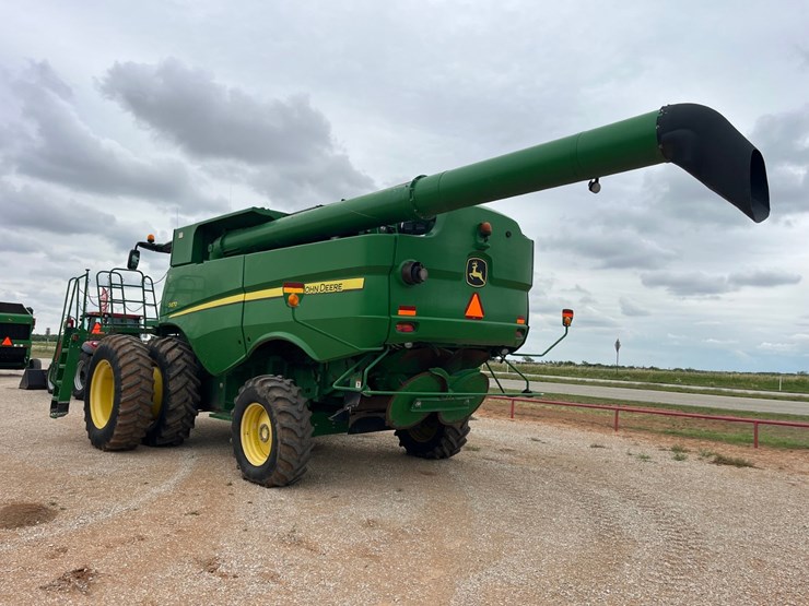 2011-john-deere-s670-image-30