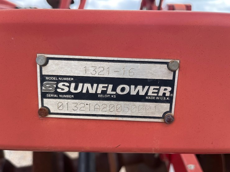 2005-sunflower-1321-image-14