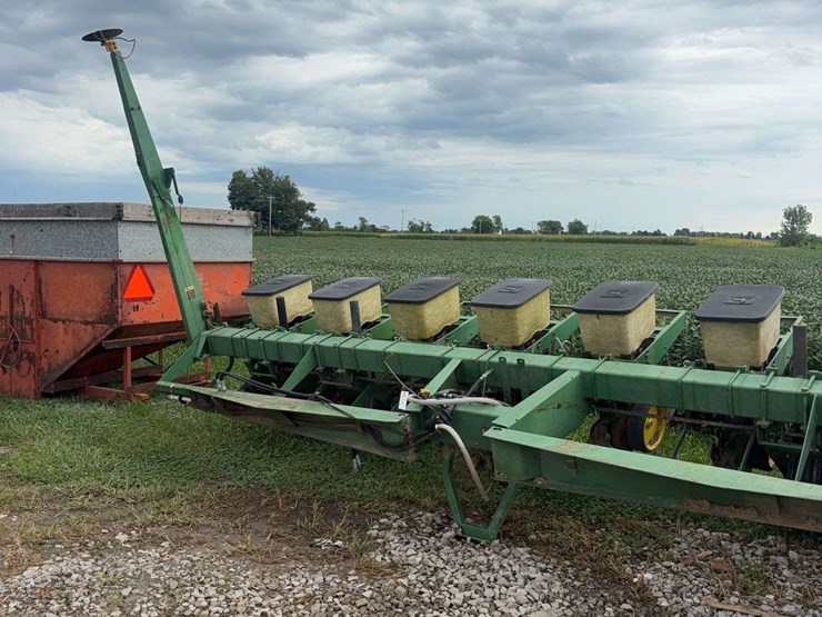 john-deere-7000-image-2