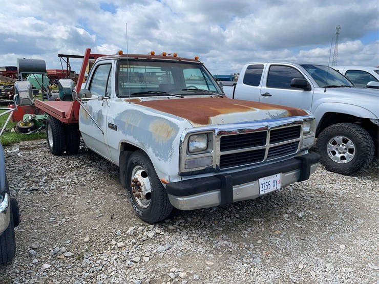 1991-dodge-3500-image-2