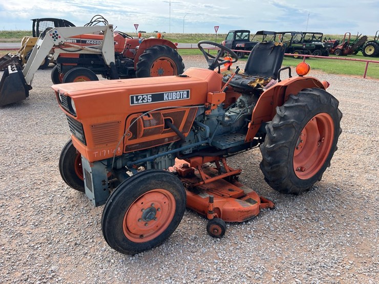 kubota-l235-image-1