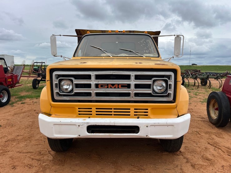 #t8691-•-1979-chevy-dump-truck-image-2