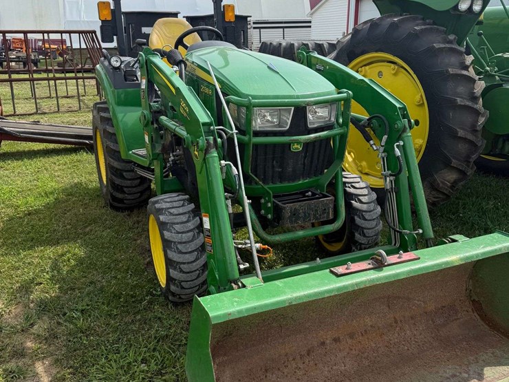 2021-john-deere-2038r-image-4