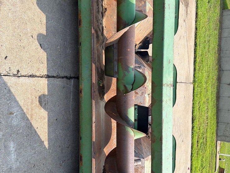 john-deere-444-image-17