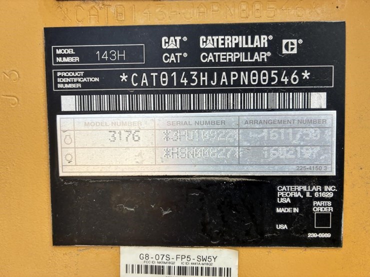 2010-caterpillar-143h-image-29